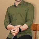 Men Regular Fit Solid Spread Collar Casual Shirt